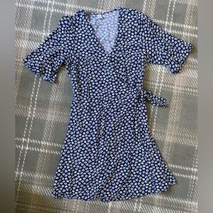 Old Navy blue floral ruffle wrap mini dress M